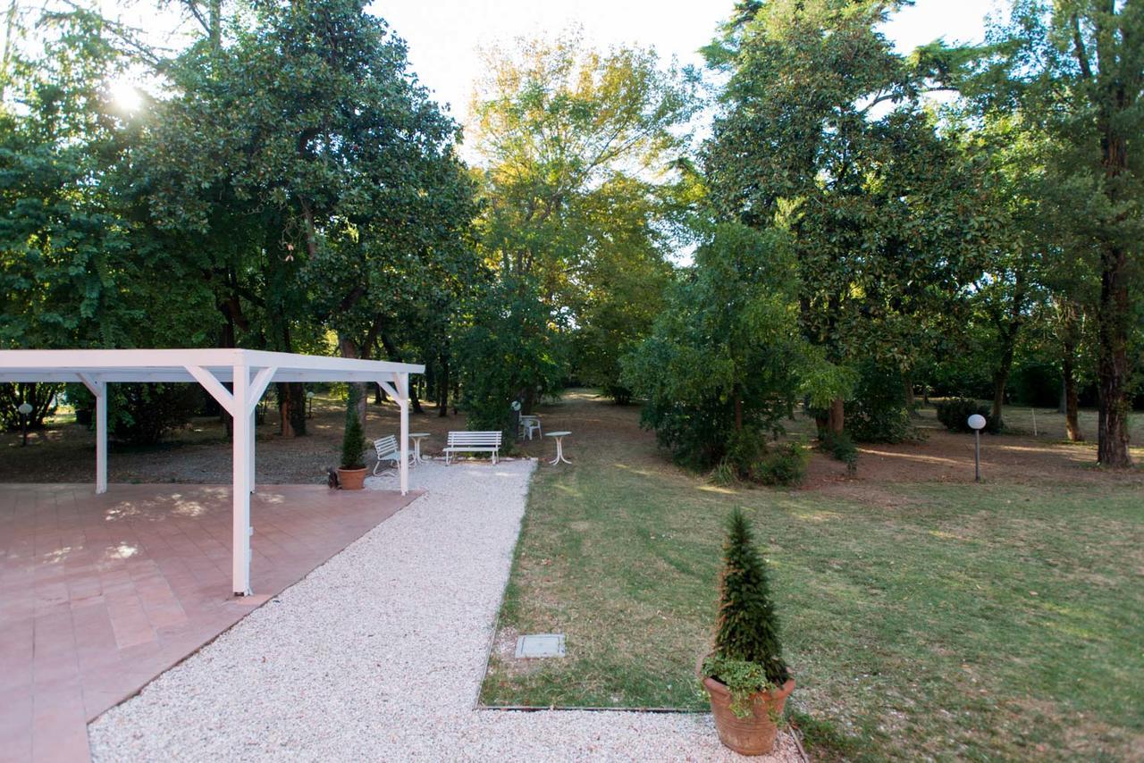 Bed and Breakfast La Milzetta Русси Экстерьер фото